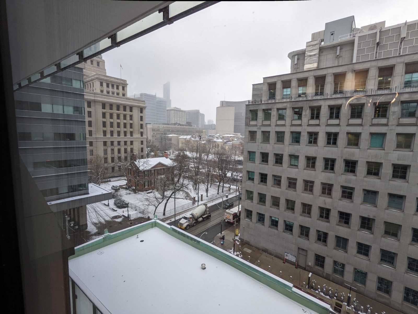 215 Queen St W, #711