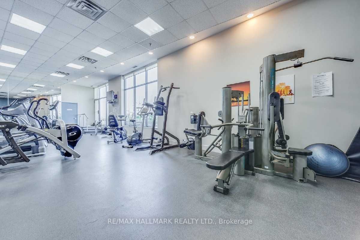 700 King St W, #612
