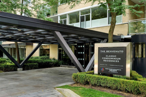 1 Benvenuto Pl, Toronto