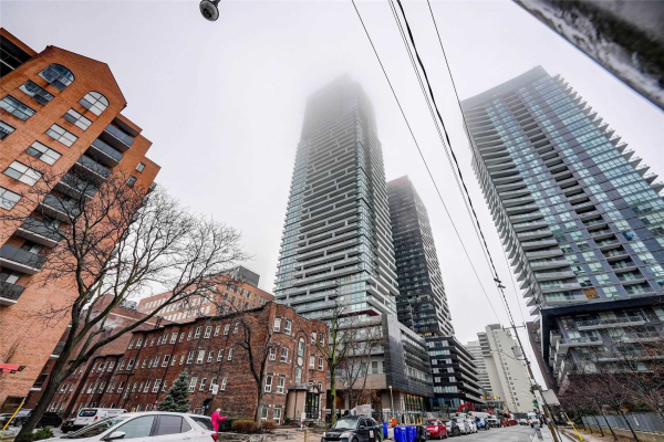 39 Roehampton Ave, Toronto