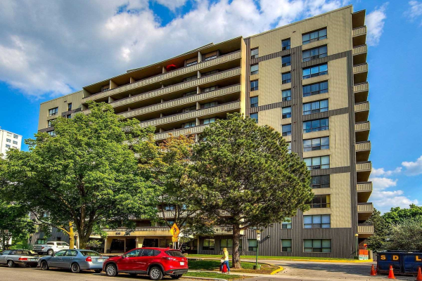 100 Canyon Ave, Toronto