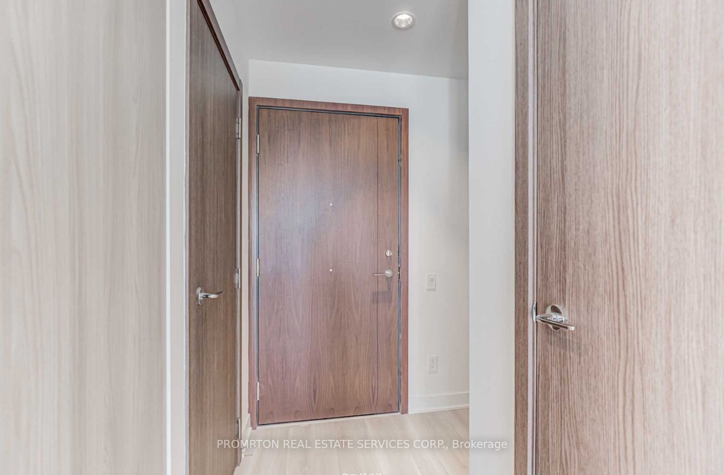19 Bathurst St, #707
