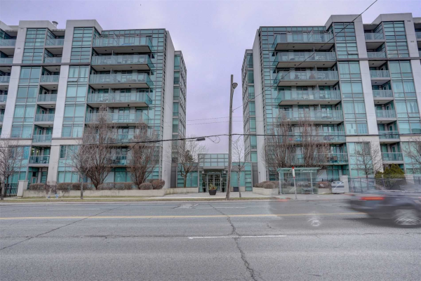 3840 Bathurst St, Toronto