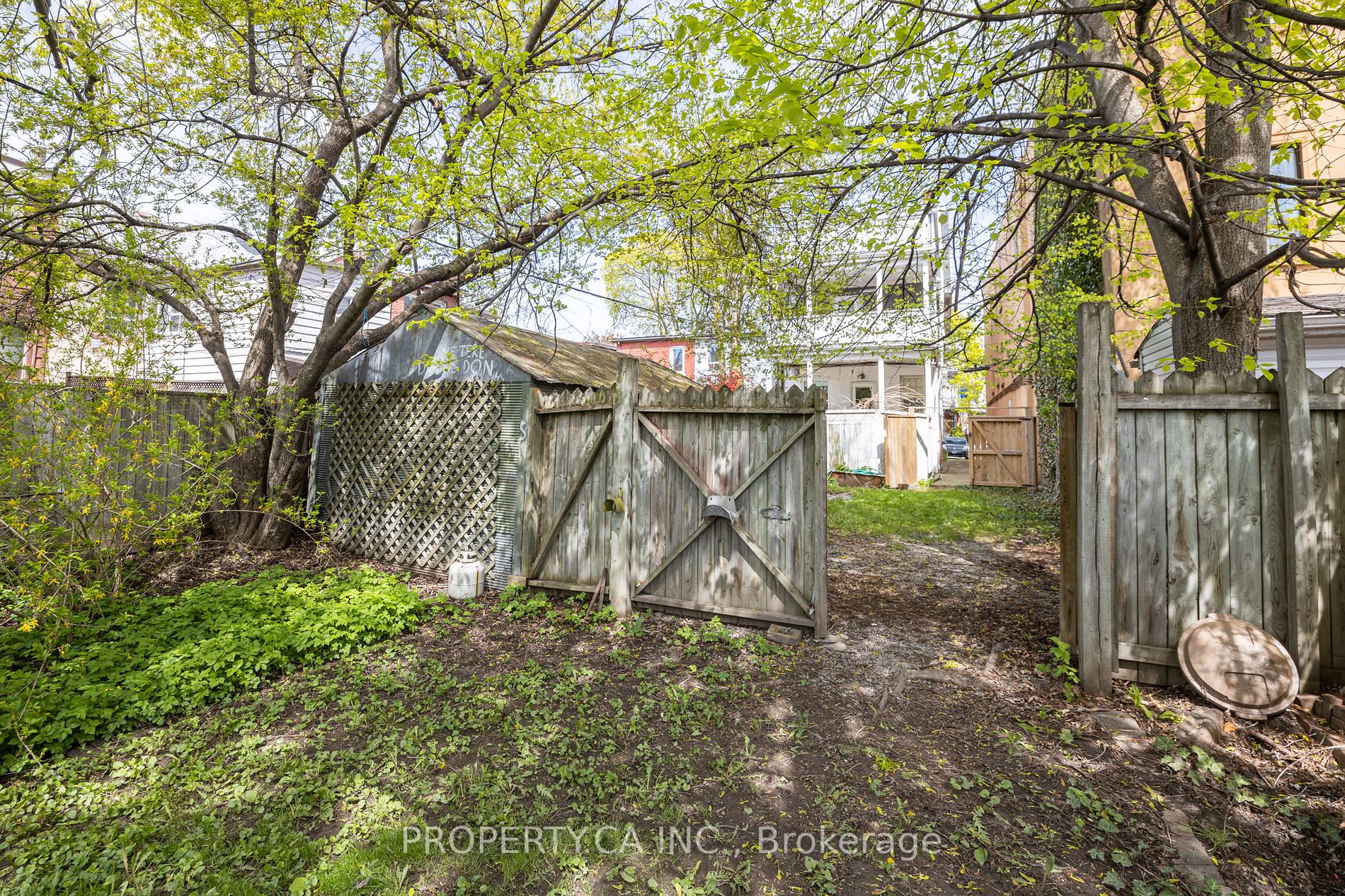 340 Clinton St