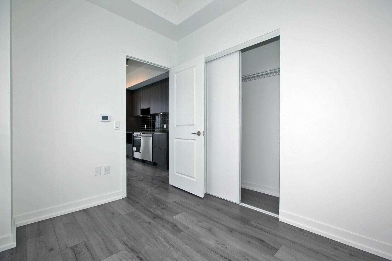 395 Bloor St E, #3504