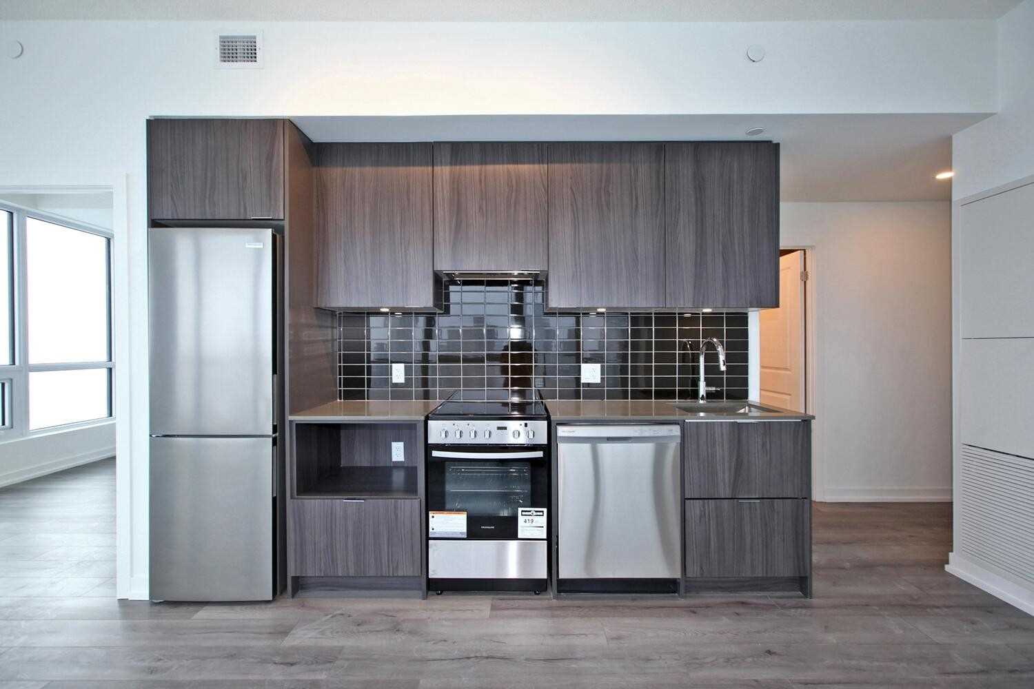 395 Bloor St E, #3504