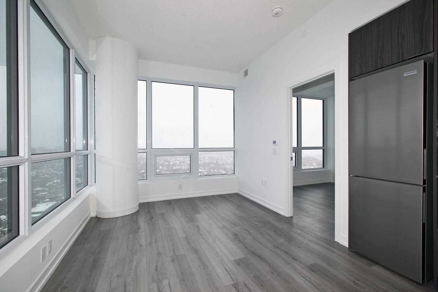395 Bloor St E, #3504