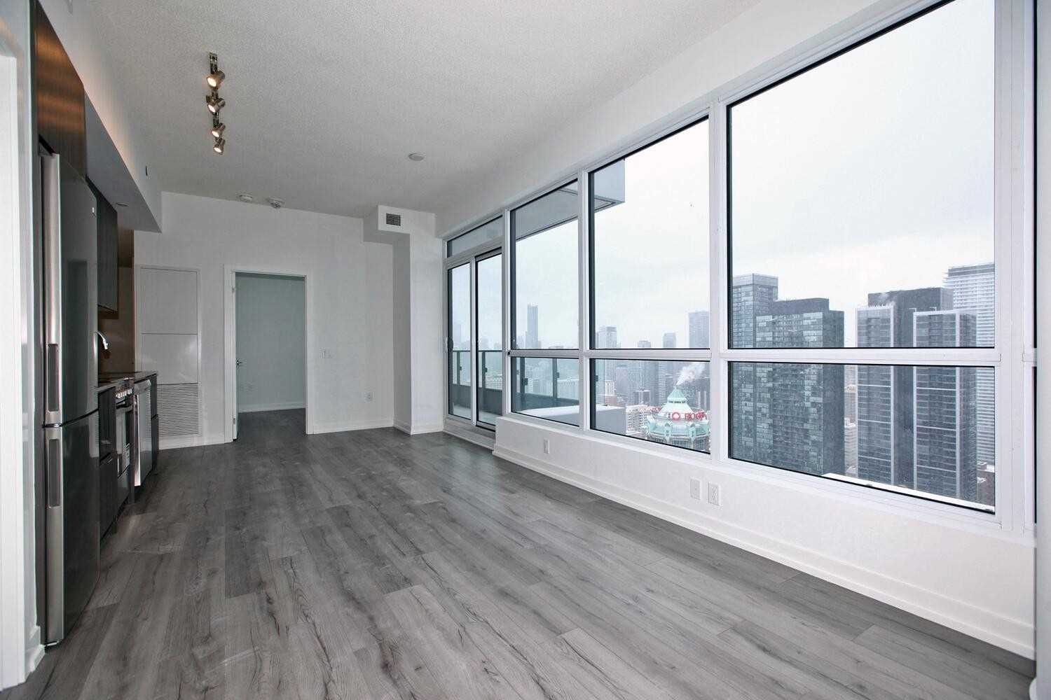 395 Bloor St E, #3504