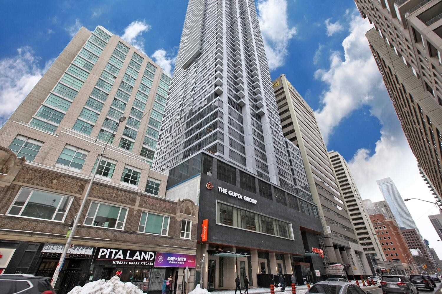 395 Bloor St E, #3504