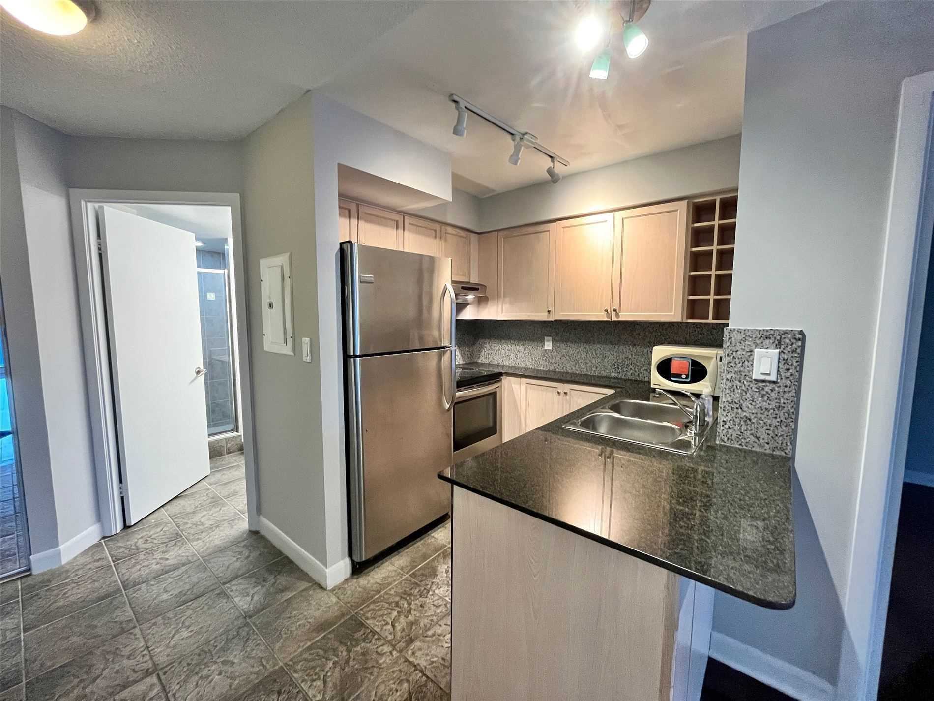 210 Victoria Street, #2403