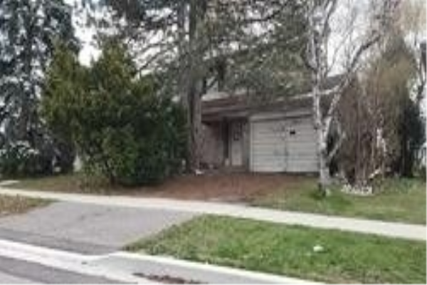 30 Kellythorne Dr, Toronto