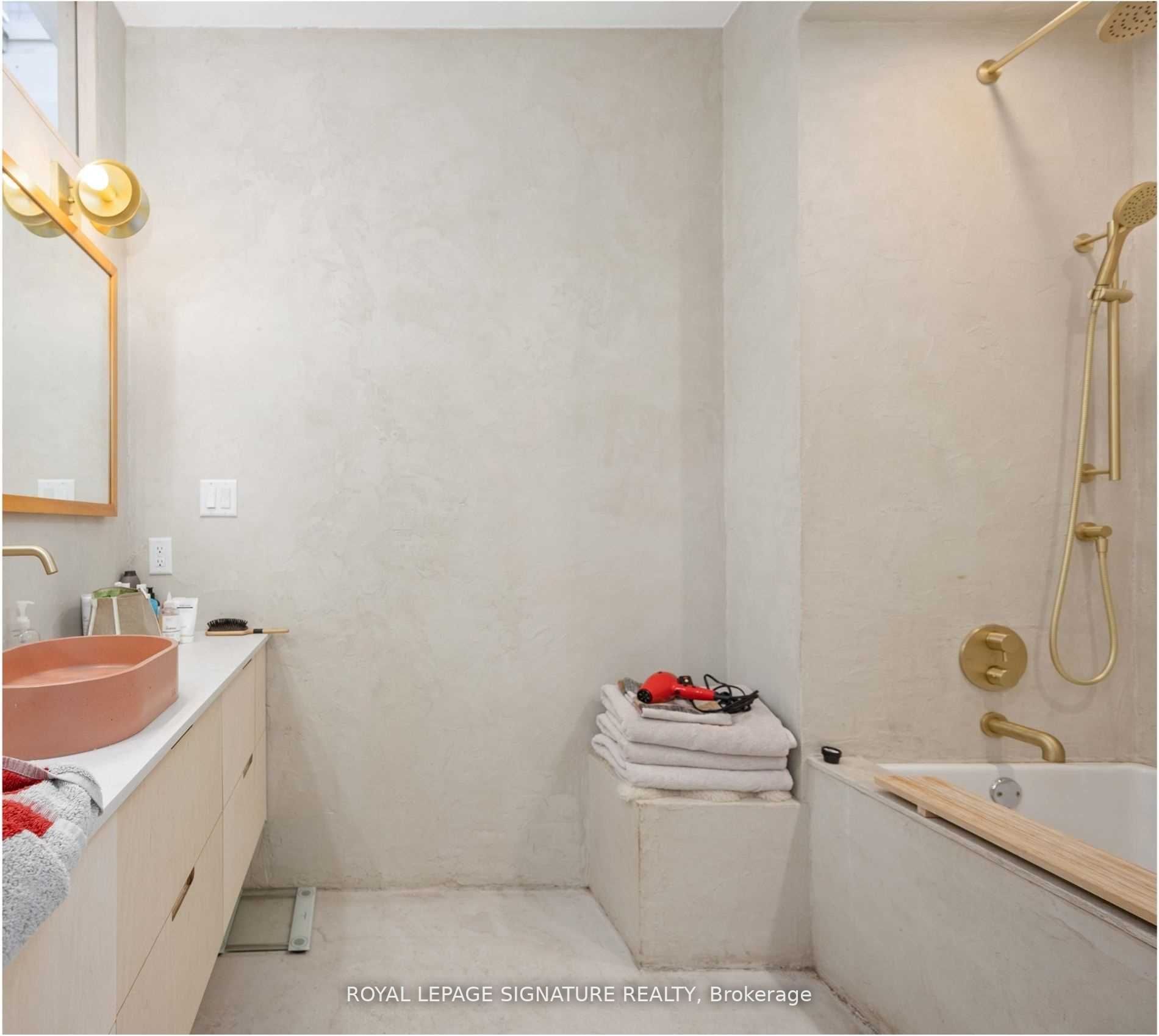 Listing C5929716 - Large Photo # 26