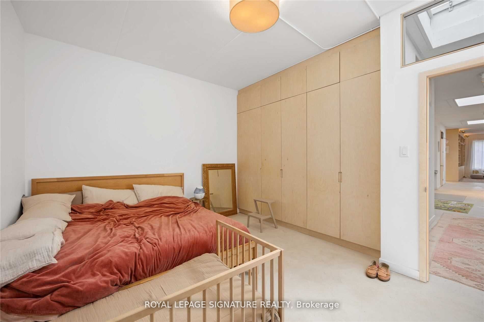 Listing C5929716 - Large Photo # 25