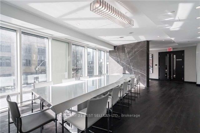 8 The Esplanade St, #506