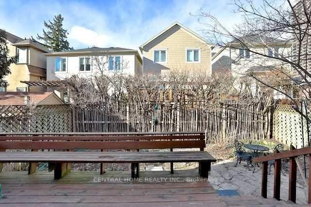 134 Helendale Ave