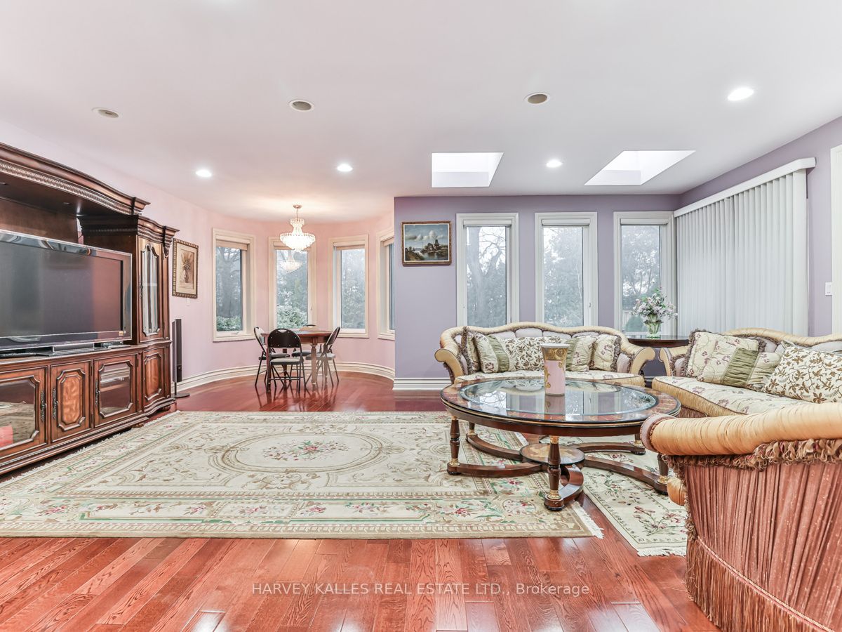 49 Arjay Cres