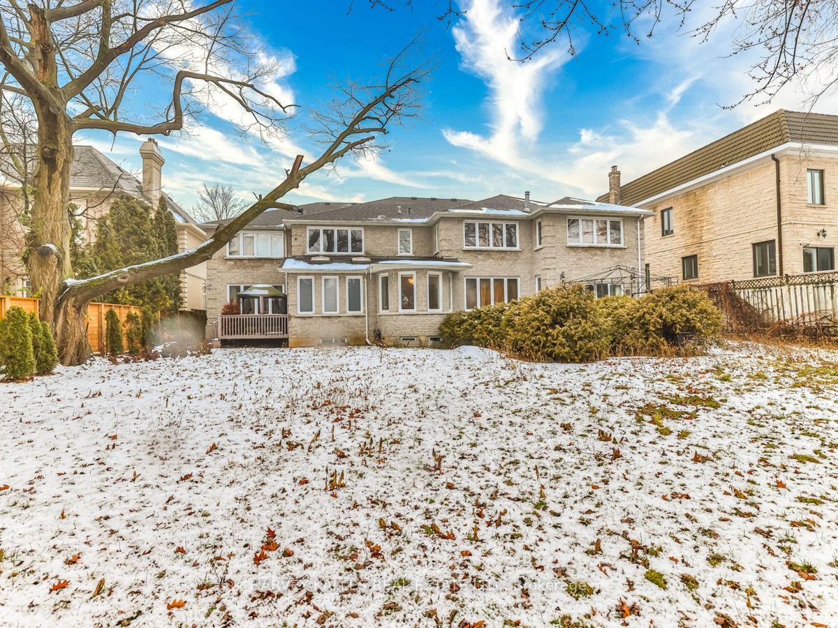 49 Arjay Cres