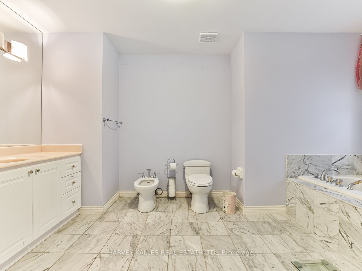 49 Arjay Cres
