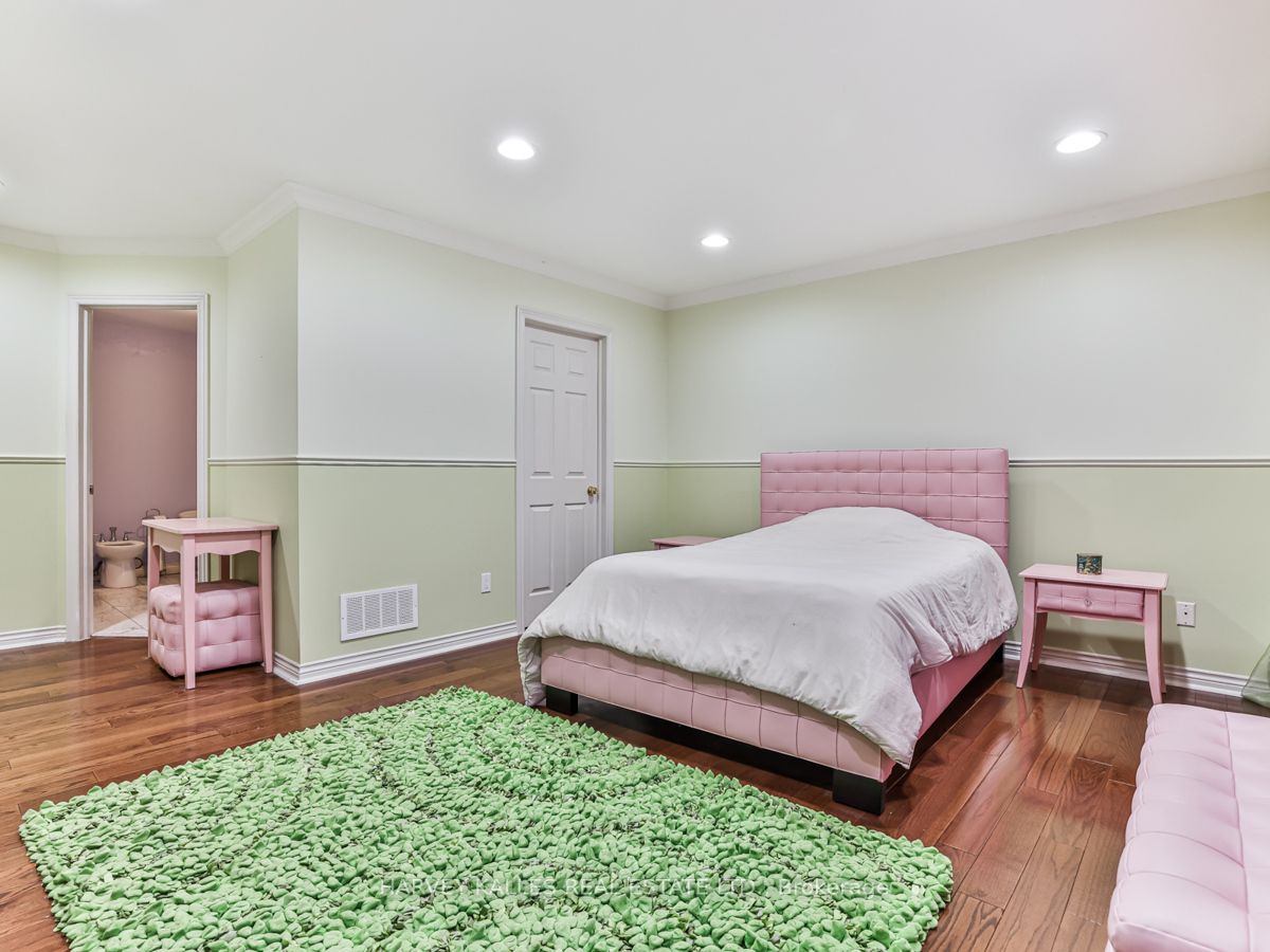 49 Arjay Cres