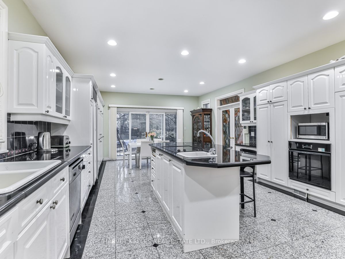 49 Arjay Cres