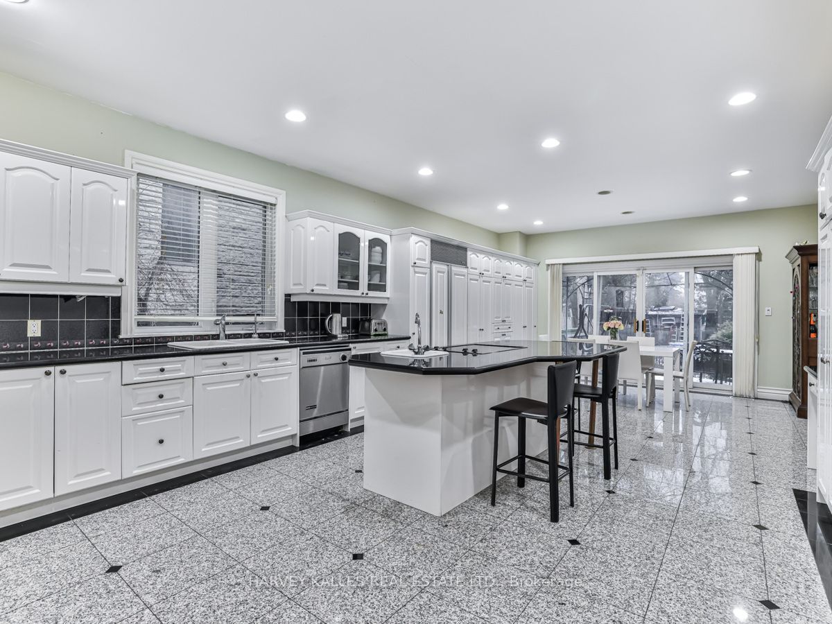 49 Arjay Cres