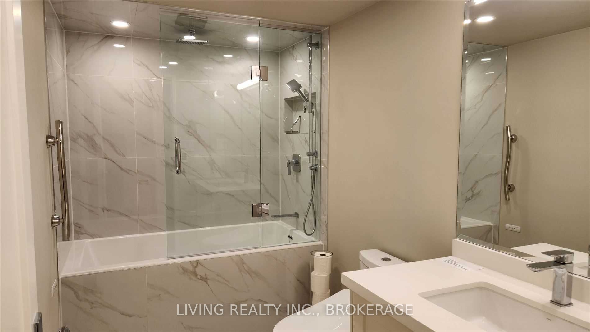 71 Charles St E, #1204