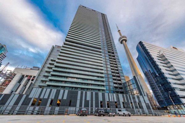 300 Front St W, Toronto