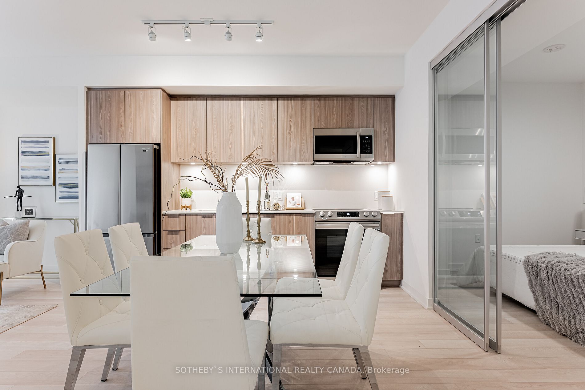 357 King St W, #1409