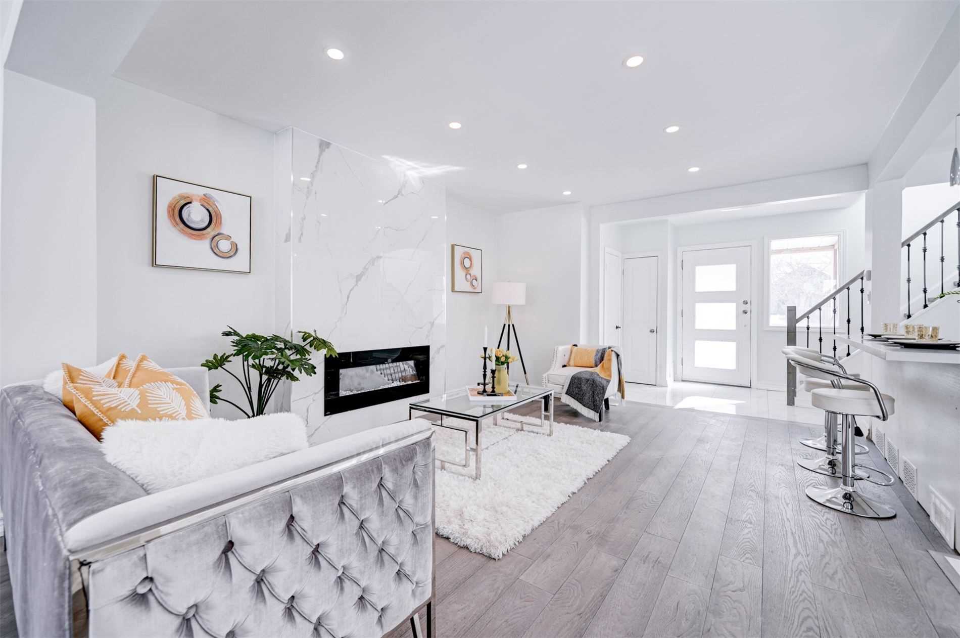 18 Cadillac Ave