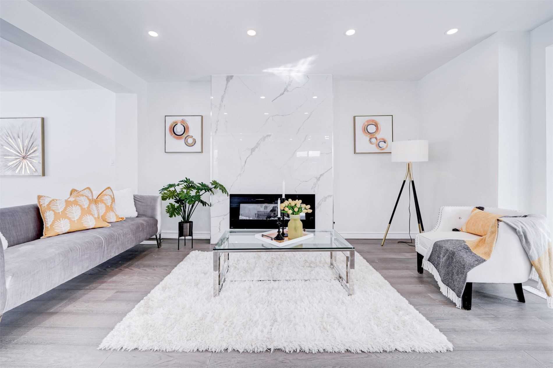 18 Cadillac Ave