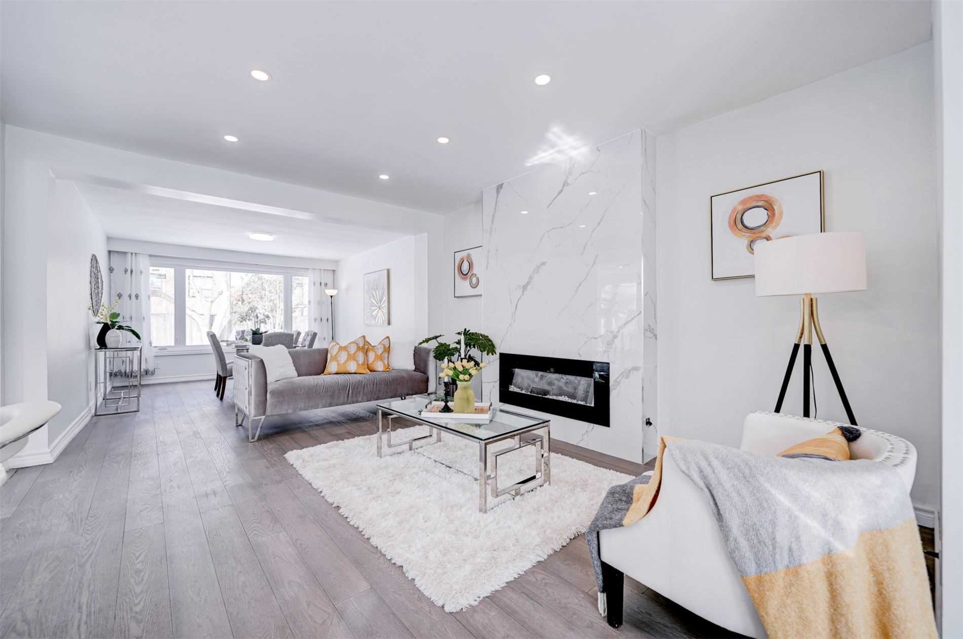 18 Cadillac Ave