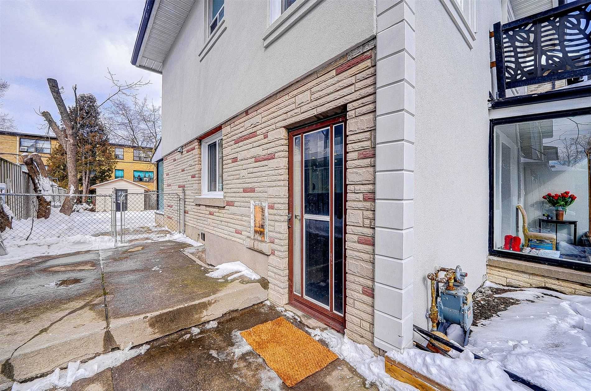 18 Cadillac Ave