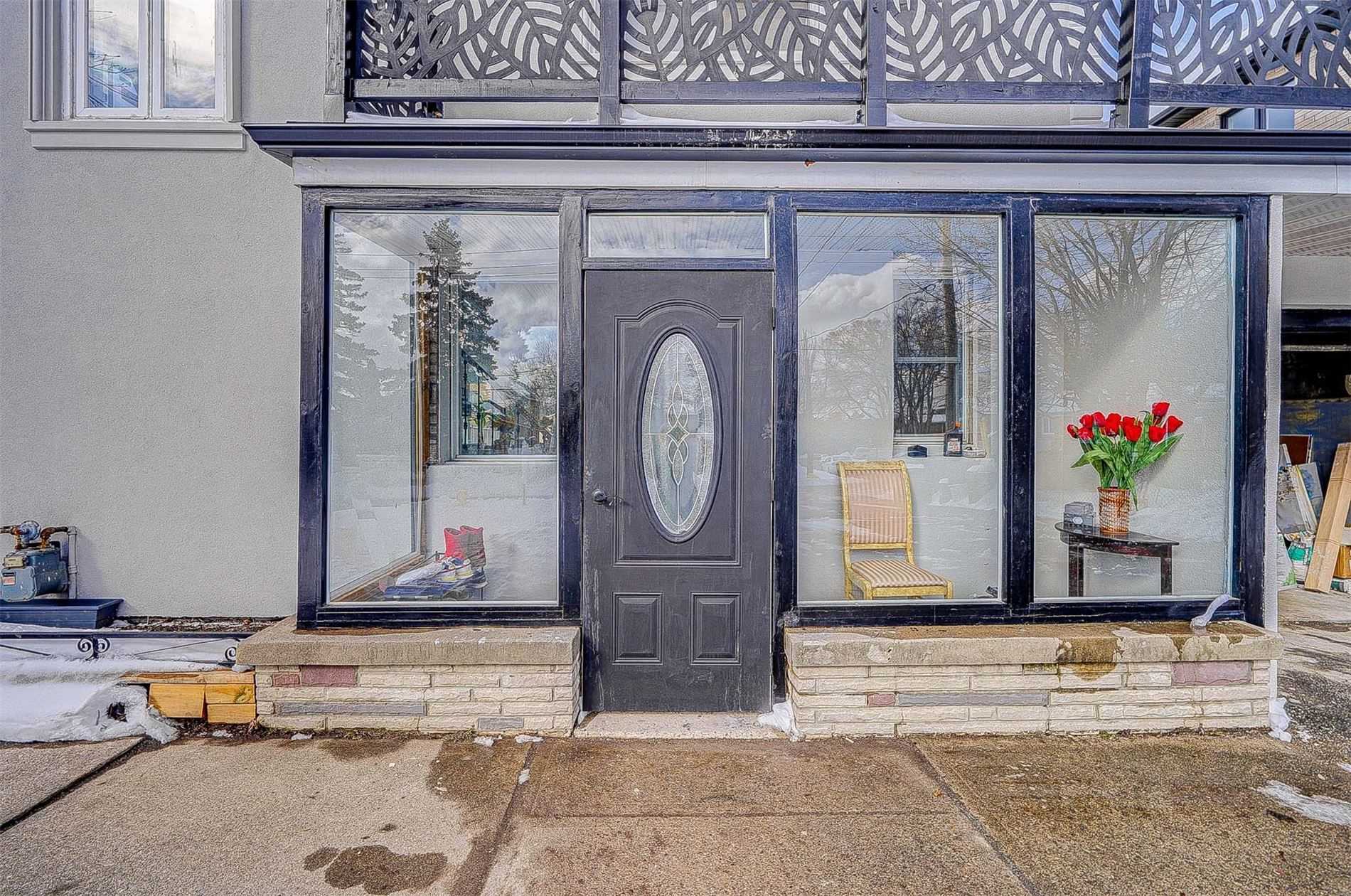 18 Cadillac Ave