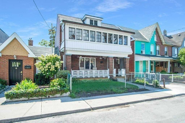 9 Foxley St, Toronto
