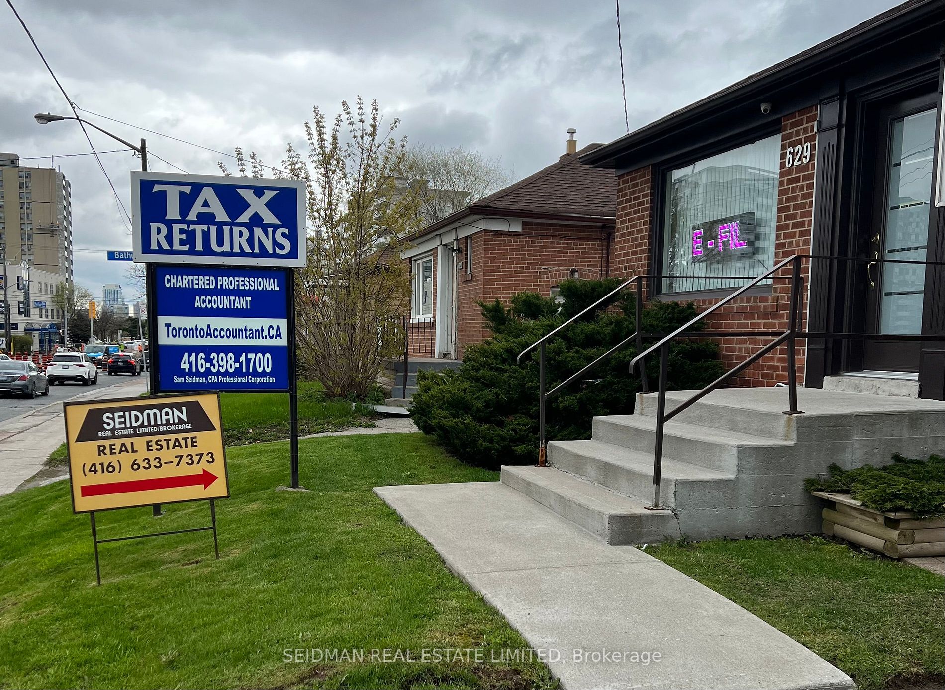 629 Sheppard Ave W