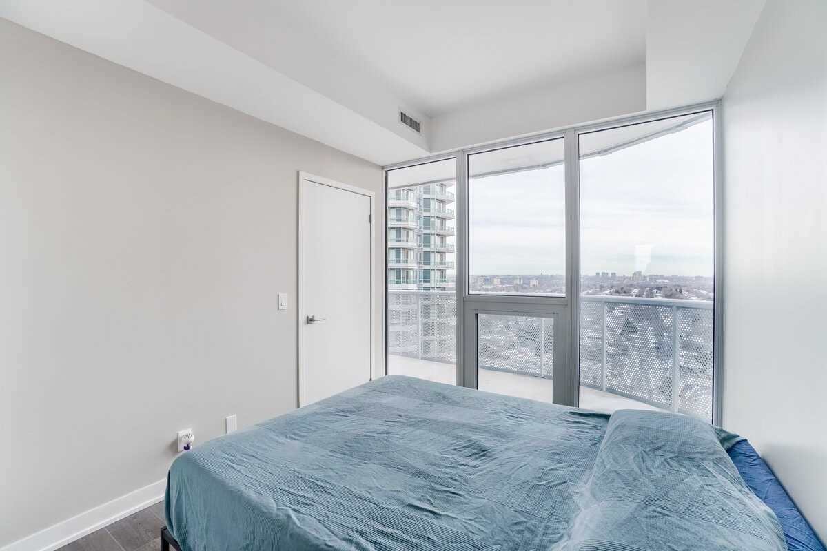 15 Holmes Avenue, #1708