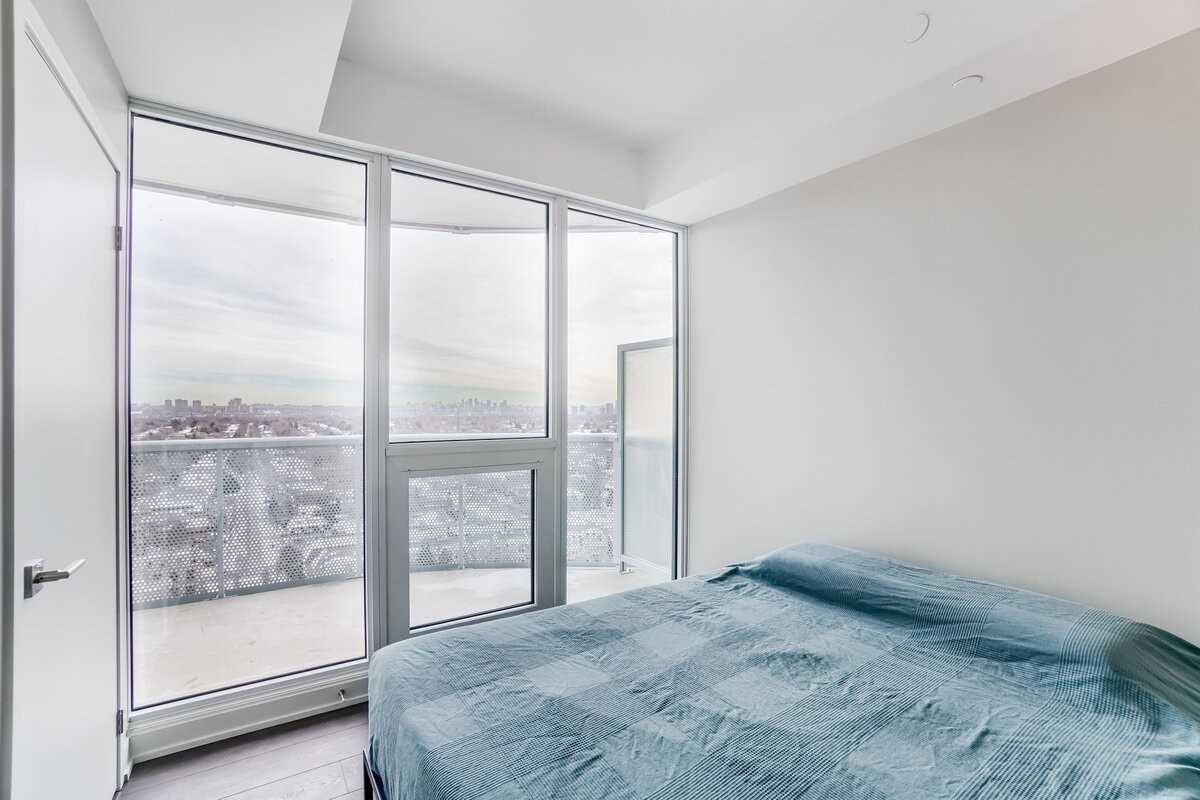 15 Holmes Avenue, #1708