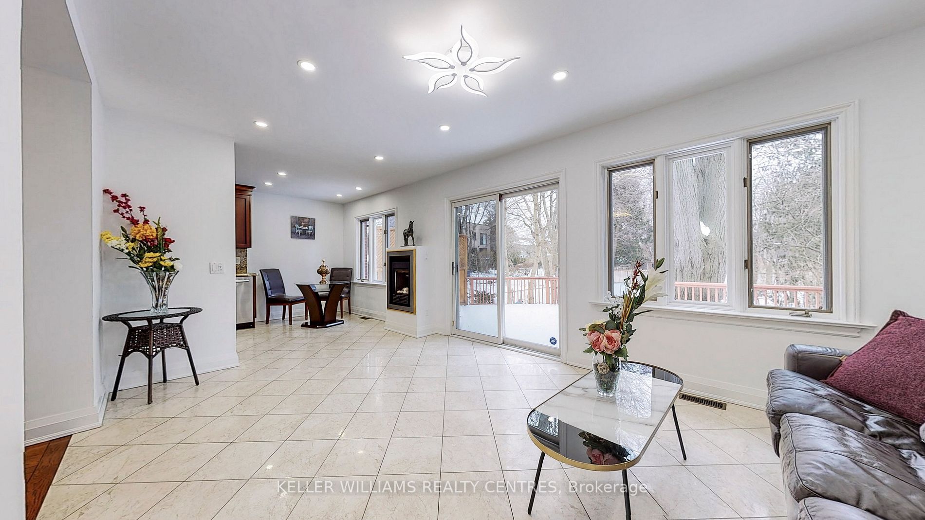 351 Lawrence Avenue W