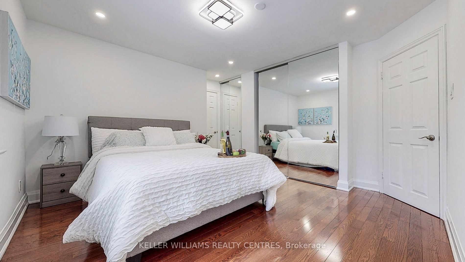 351 Lawrence Avenue W