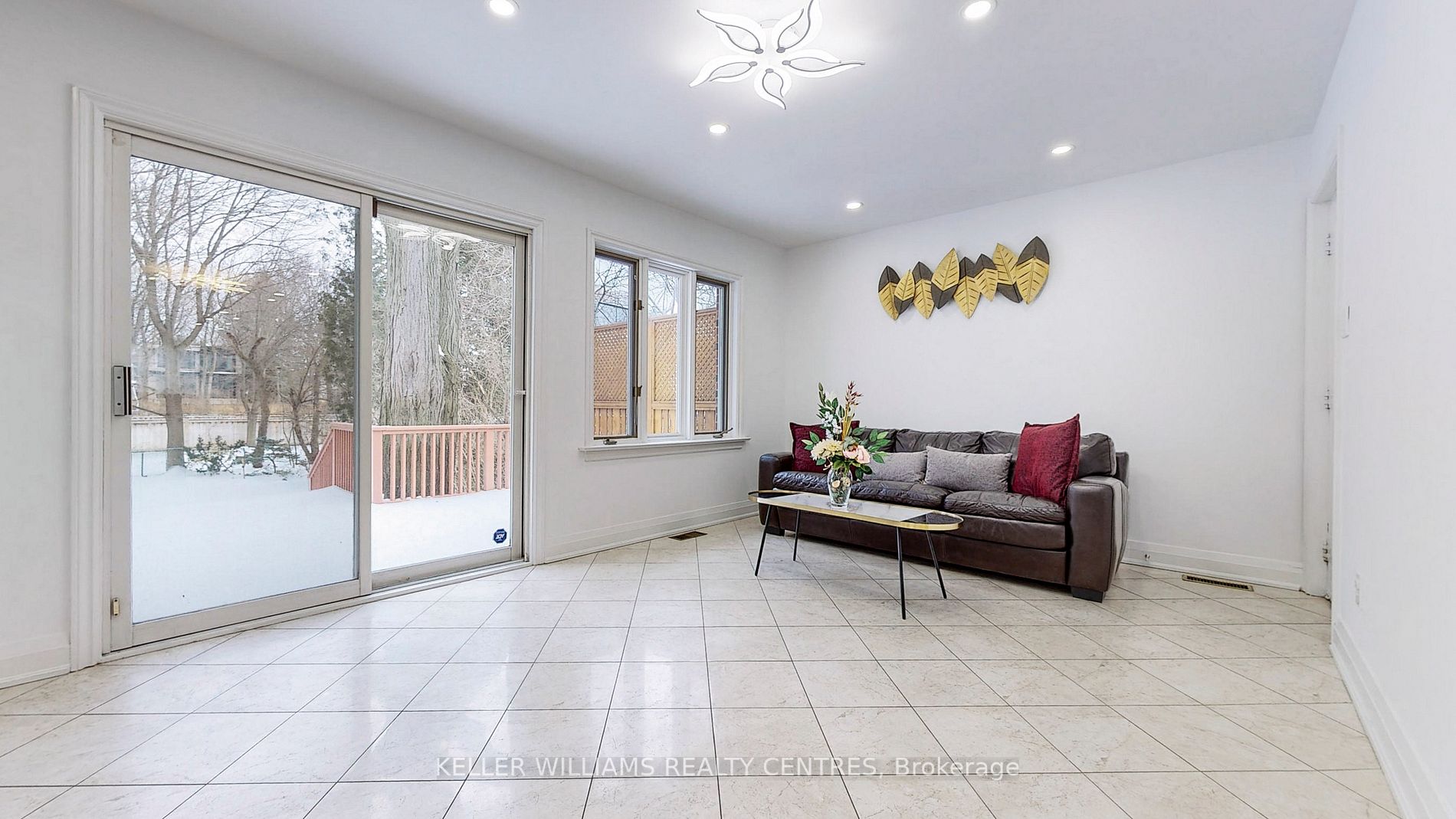 351 Lawrence Avenue W