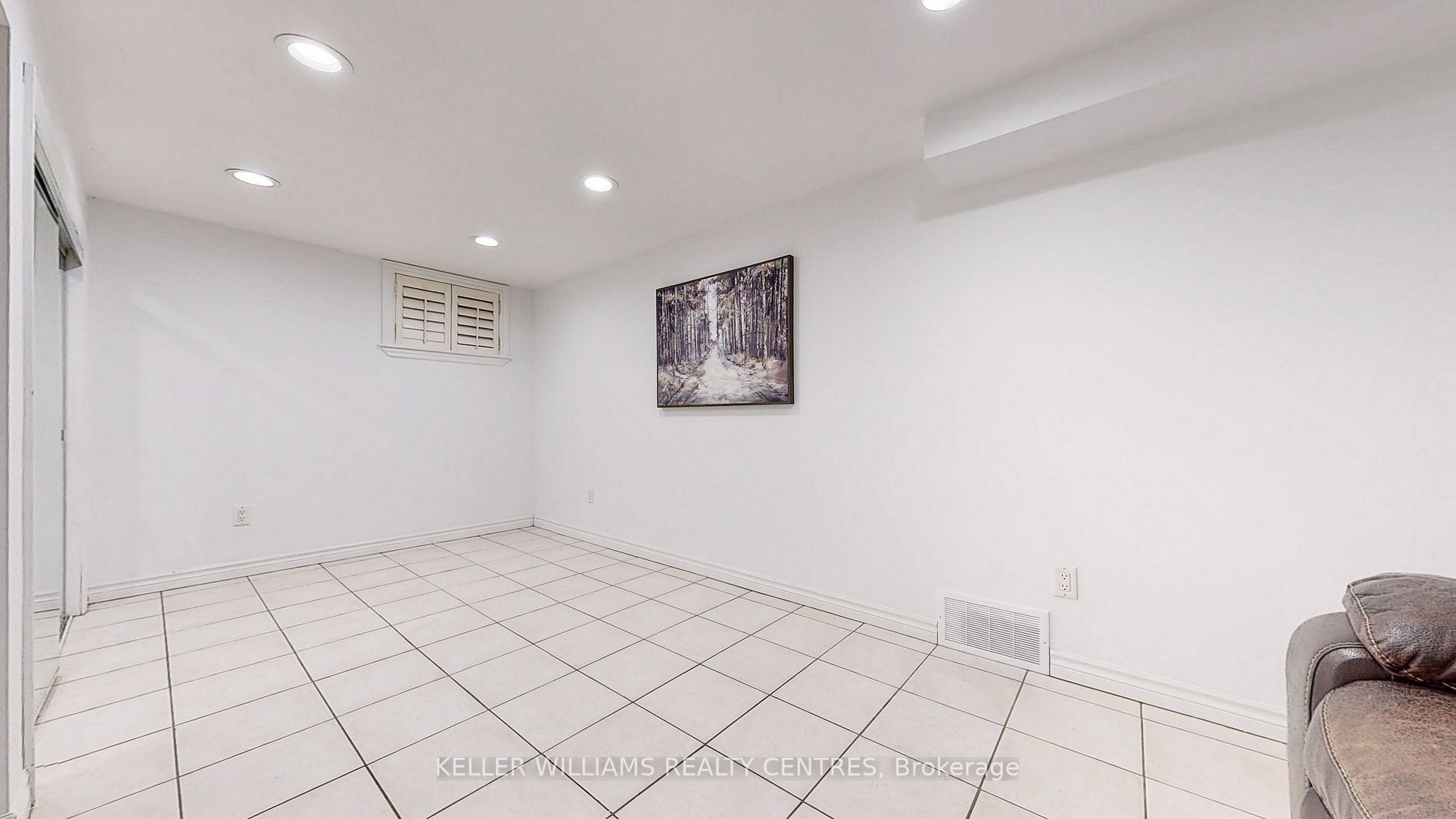 351 Lawrence Avenue W