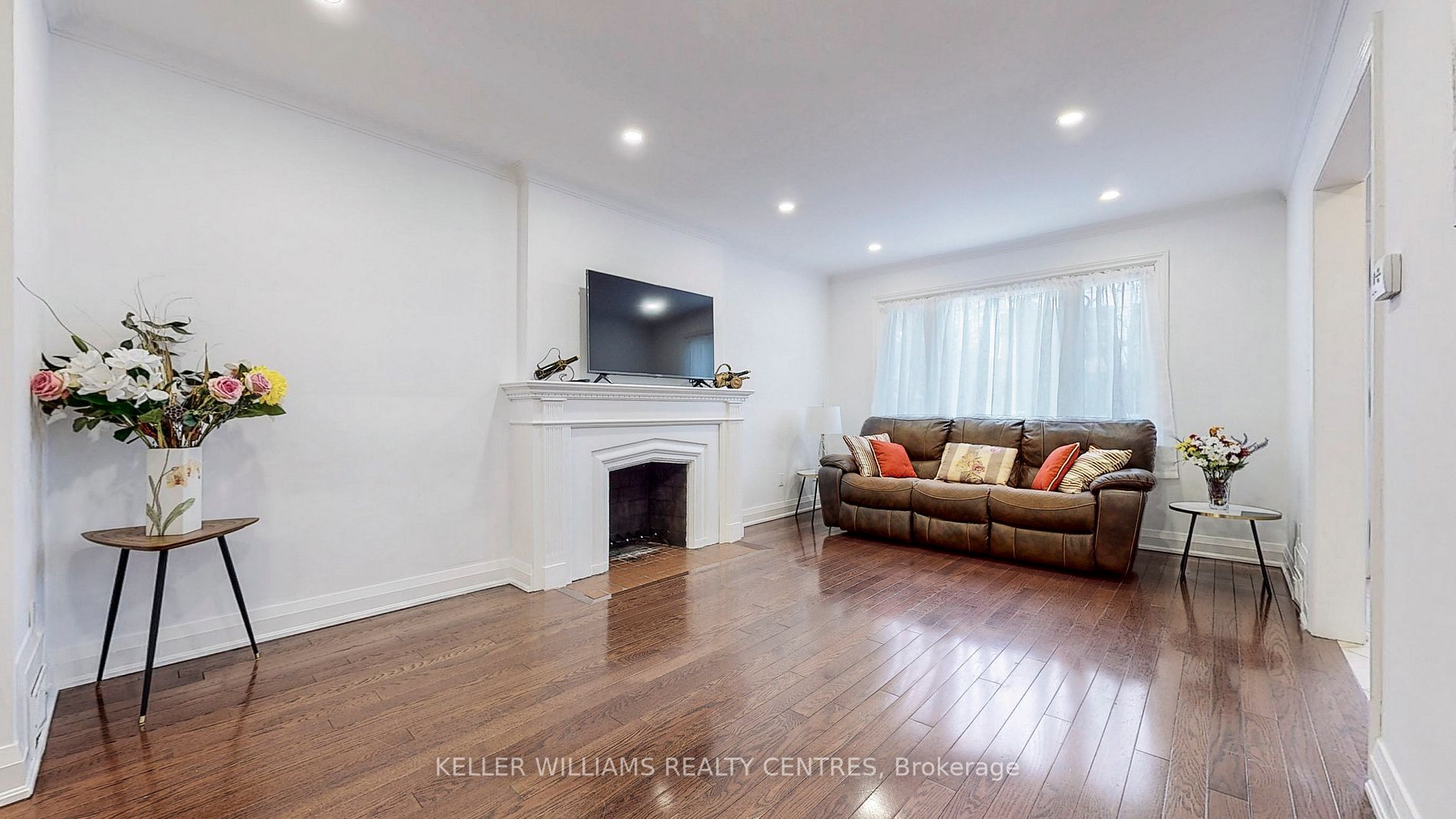 351 Lawrence Avenue W
