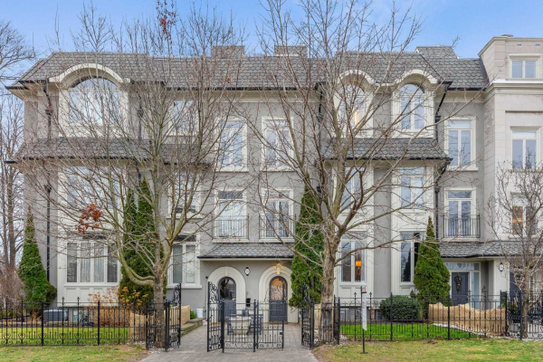 274 Spadina Rd, Toronto