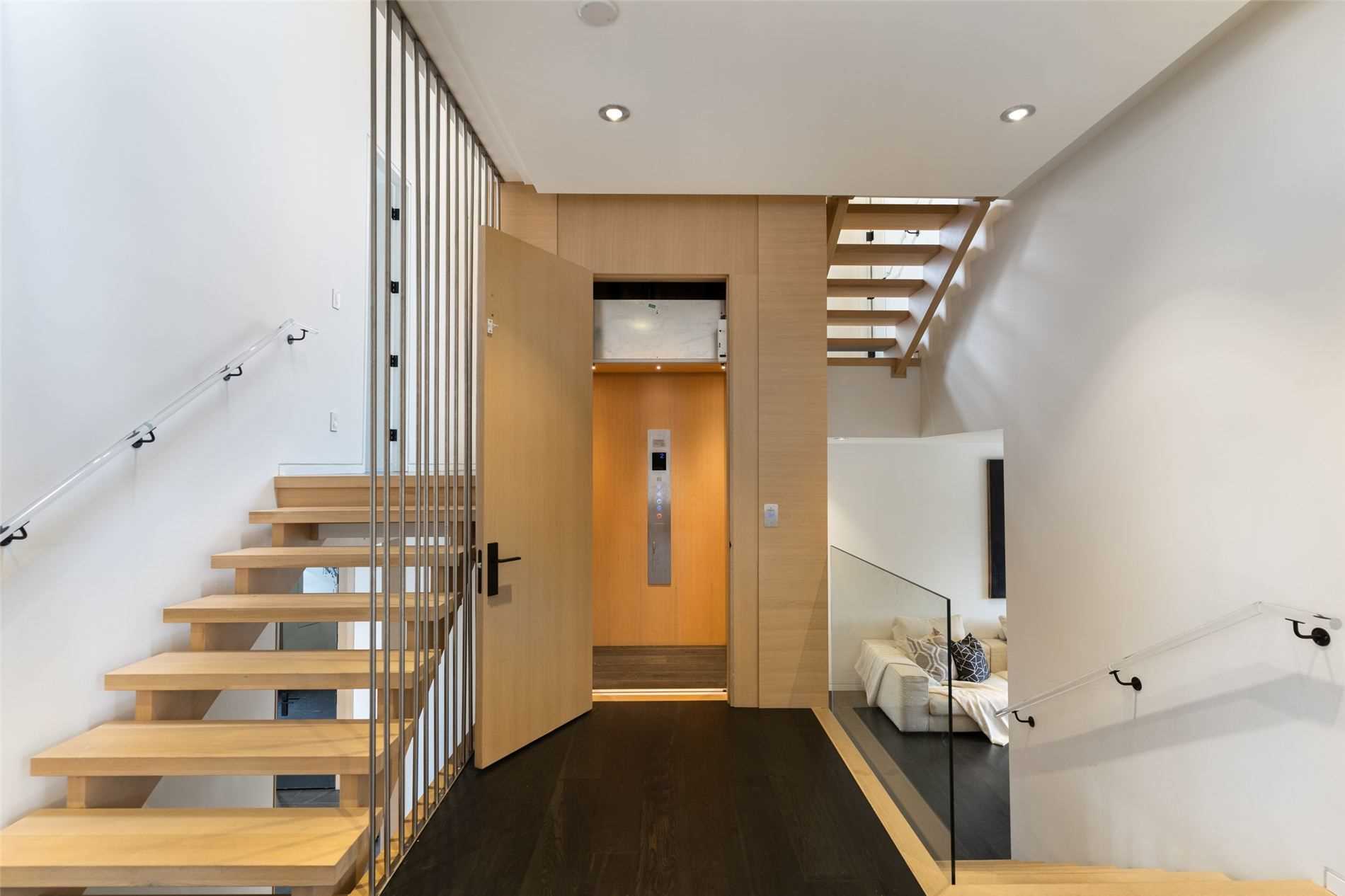 47 De Vere Gardens