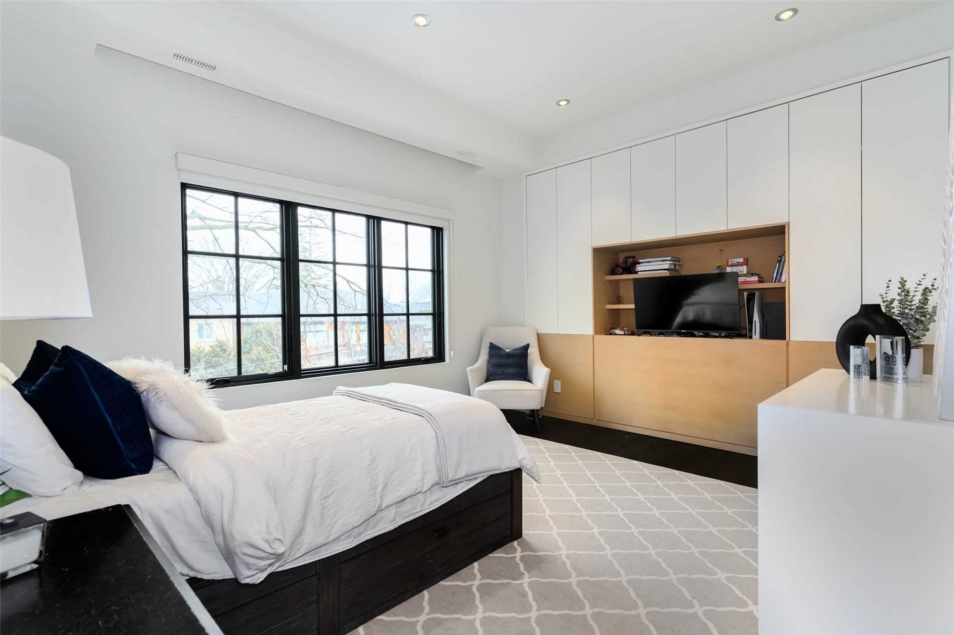 47 De Vere Gardens
