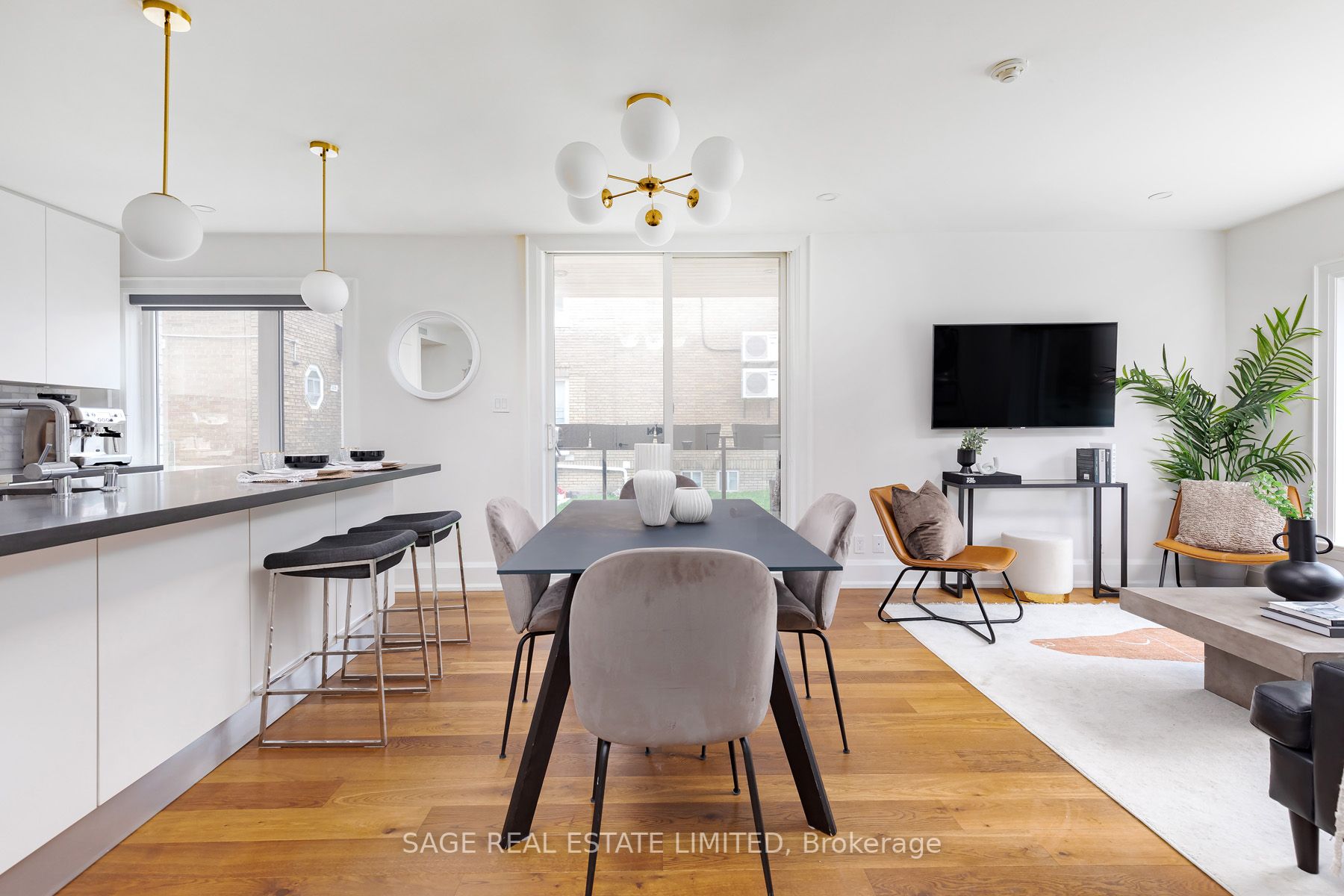 1657 Bathurst Street #2A