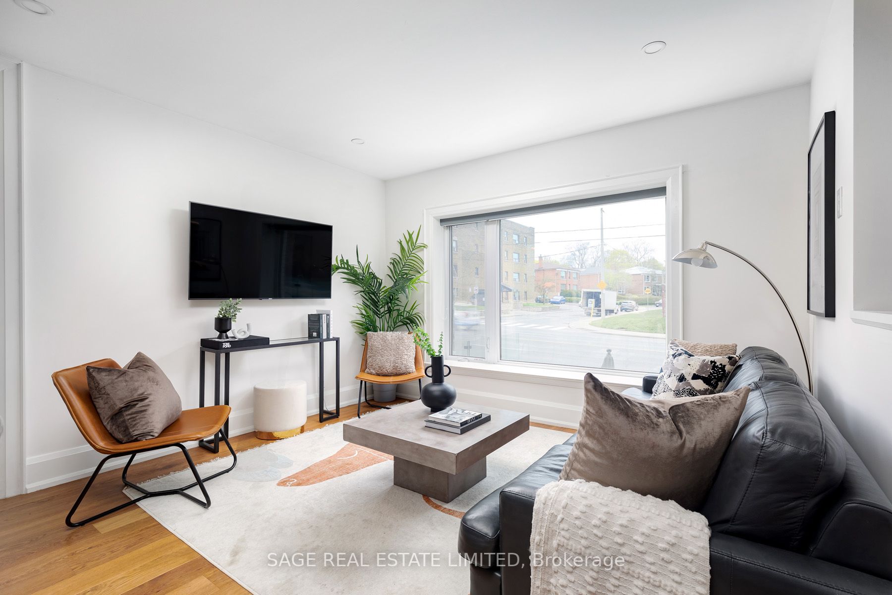 1657 Bathurst Street #2A