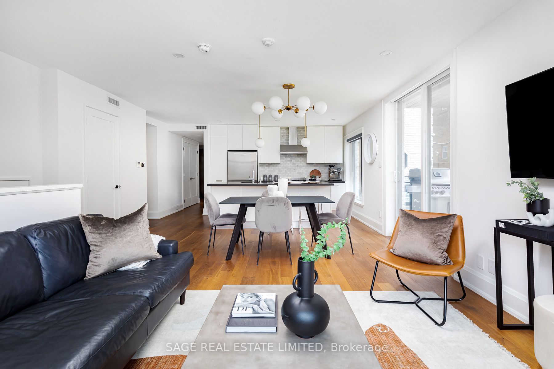 1657 Bathurst Street #2A