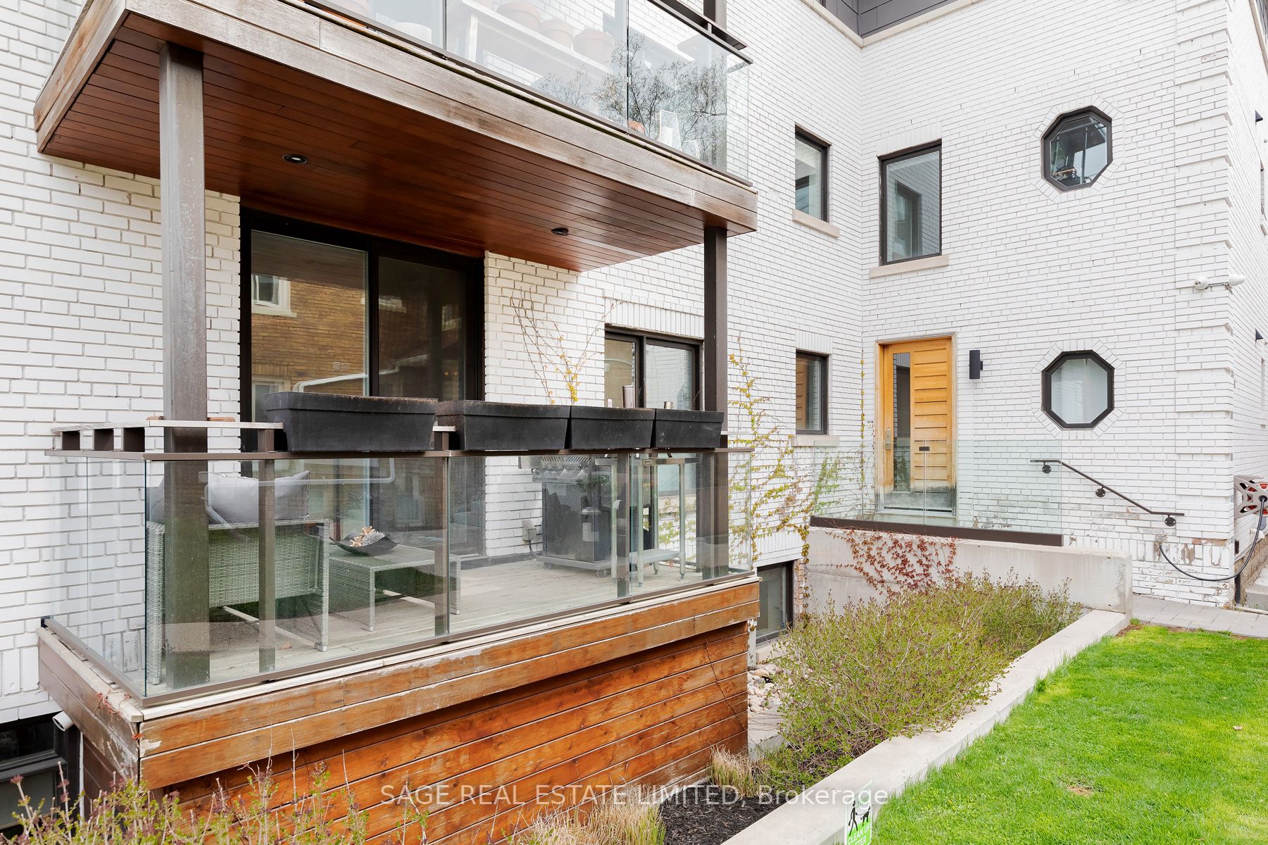 1657 Bathurst Street #2A