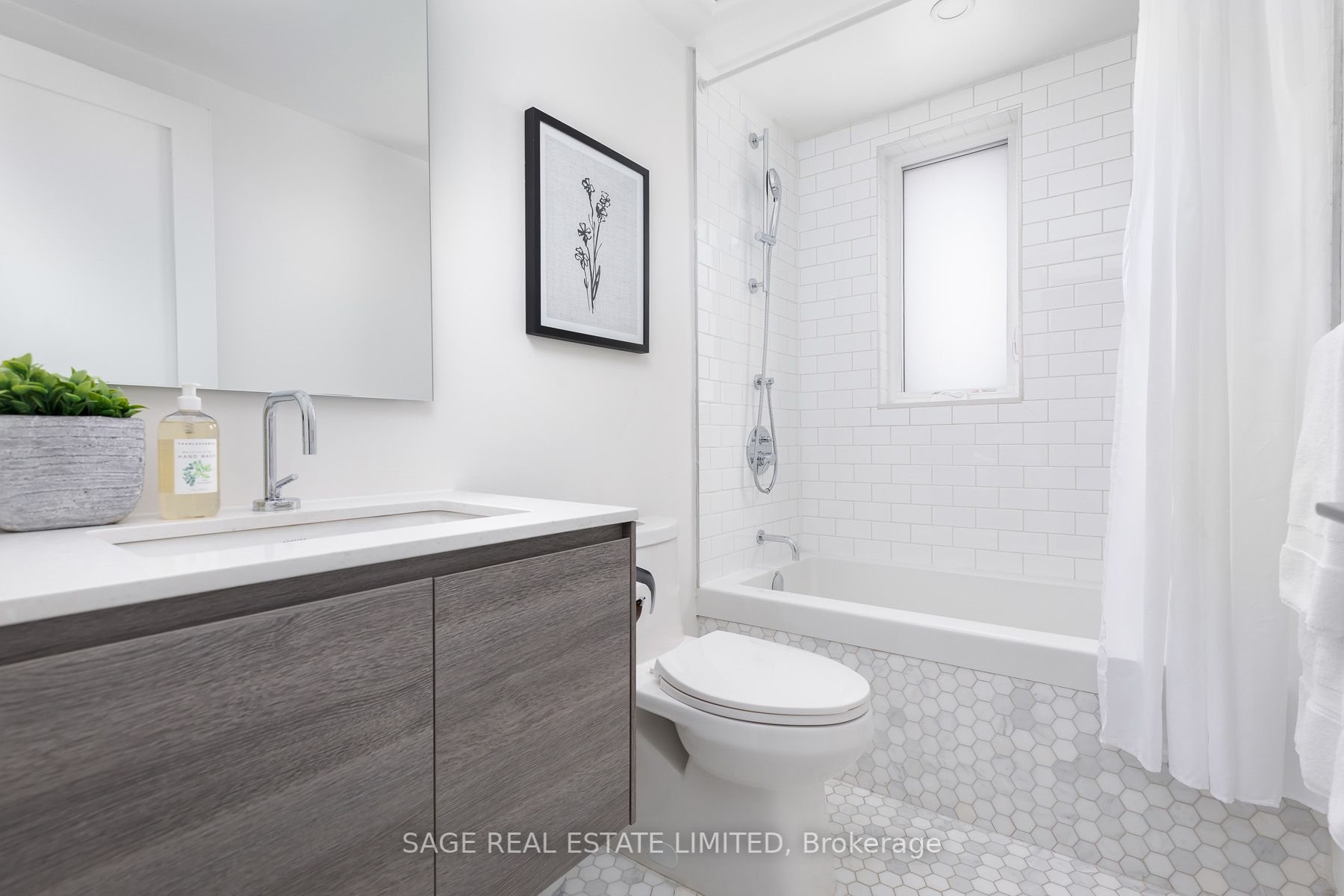 1657 Bathurst Street #2A